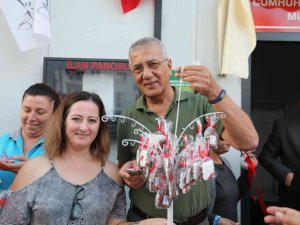 Bir Ekmek Parasına Öğrenci Okutuyorlar