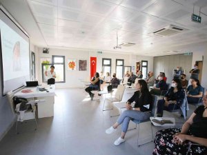 Efes Tarlası Yaşam Köyü’nde Doğal Beslenme Anlatıldı