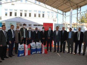 Malatyalı Üreticilere Yüzde 75 Hibe Destekli Tohumluk Dağıtıldı