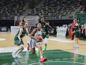Kbsl: İ̇zmit Belediyespor: 67 - Bursa Bşb: 77
