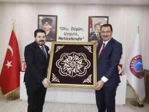 Ak Parti’li Yavuz: “Ben Chp’nin Yaptığına Siyaset Demiyorum”