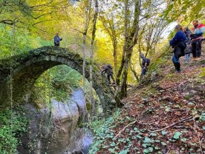Tarihi Banakna Köprüsü Keşfedilmeyi Bekliyor