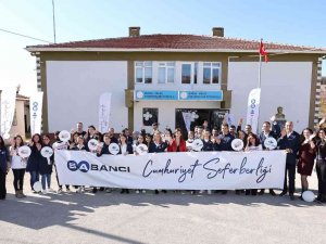 Carrefoursa Çalışanlarından Toplum Gönüllüleri Vakfı İş Birliğiyle Köy Okuluna Destek