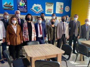 Okul Kütüphanesinin Açılışını Kaymakam Uçgun Yaptı