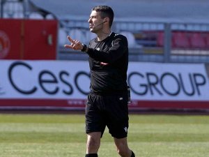 Sivasspor-giresunspor Maçının Var’ı Hakan Ceylan