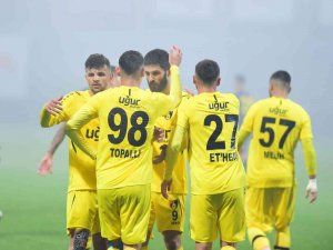 Spor Toto 1. Lig: İ̇stanbulspor: 3 - Menemenspor: 2