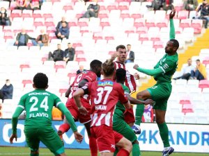 Spor Toto Süper Lig: D.g. Sivasspor: 0 - Gzt Giresunspor: 0 (İ̇lk Yarı)