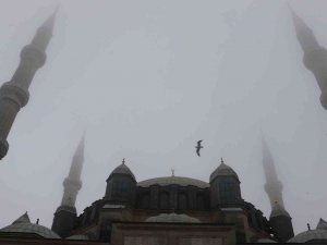 Edirne’de Etkili Olan Sis Hayatı Olumsuz Etkiliyor