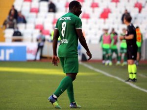 Giresunspor’da Hamidou Traore Kırmızı Kart Gördü