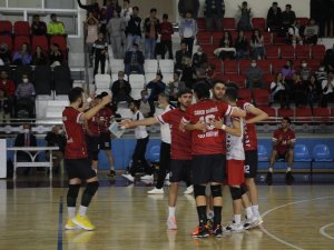 Tvf Erkekler 1. Ligi:jeopark Kula Belediyespor: 3 - Kocaeli Bşb Kağıt Spor:2