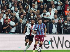 Spor Toto Süper Lig: Beşiktaş: 0 - Trabzonspor: 1 (İ̇lk Yarı)