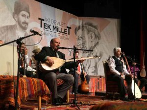 İ̇ki Yıl Aradan Sonra Yeniden Aşıklar Bayramda Buluştu