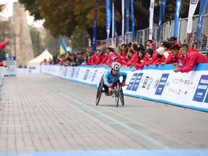 Kıtalar Arası Maratonda Şampiyon Bağcılar Belediyesi Oldu