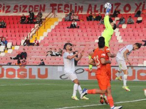 Spor Toto 1. Lig: Balıkesirspor: 1 - Adanaspor: 2