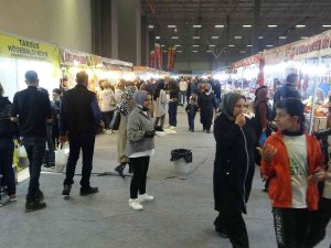 Van’da ‘Yöresel Ürünler Ve Hediyelik Eşya Fuarı’ Sona Erdi