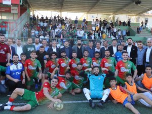 Kaymakam Ve Belediye Başkan Vekili Mehmet Tunç, Vatandaşlarla Maç İzledi