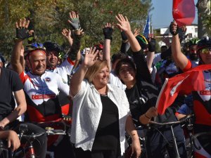 Ceyhan’da Karnaval Havasında Bisiklet Turu