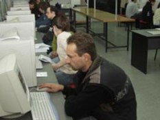 İşsizlere hem eğitim hem maaş