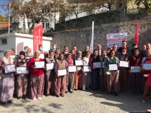 Balıkesir’de 39 Kadına Organik Arıcılık Sertifikası