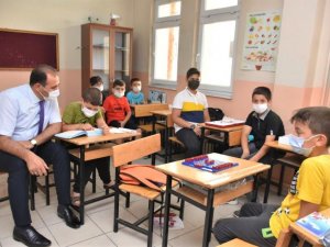 Erzincan’da Kütüphanesiz Okul Kalmayacak