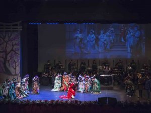 Madama Butterfly, Yeniden Sahnede