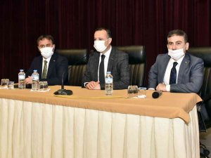 Vali Taşbilek Muhtarlarla Bir Araya Geldi