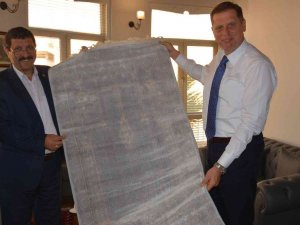 Başkan Selçuk’tan Manisa Ticaret Borsasına Övgü