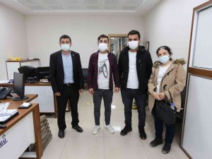 Duyarlı Gençlerin Bulduğu Para, Zabıta Tarafından Sahibine Teslim Edildi