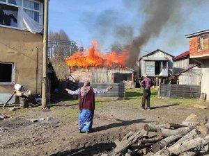 Taş Fırından Sıçrayan Kıvılcım Yangına Neden Oldu