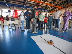 Fatsa’da ‘Çizgi İzleyen Robot’ Yarışması Düzenlendi