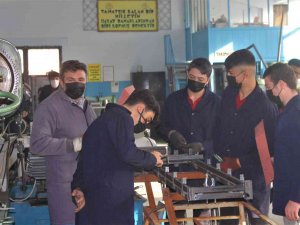 Erzincan’da Fabrika Gibi Meslek Lisesi