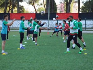 Sarayköyspor, Denizli Derbisine 3 Puan Hedefiyle Hazırlanıyor