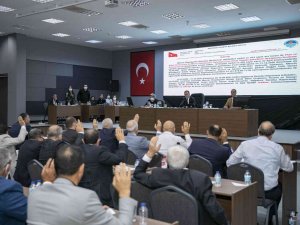 Seçer: "Seçim Kaybedeceğimi Bilsem Ranta Göz Yummayacağım"