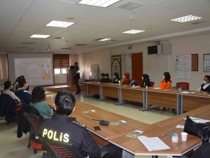 Emniyetten Sağlık Personellerine Eğitim