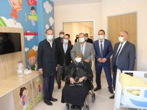 Başkan Esat Öztürk, Çocuk Hasta Odasının Açılışını Yaptı