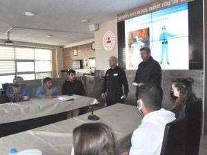 Şaphane Myo Öğrencilerine Afad’dan Kbrn Farkındalık Eğitimi