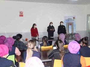 Jandarmadan 136 Kadına ‘Şiddetle Mücadele’ Eğitimi