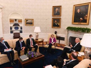 Ab Komisyonu Başkanı Leyen: "Lukaşenko Rejimi, İnsanları İstismar Ederek, Ab Sınırlarına Gönderdi"