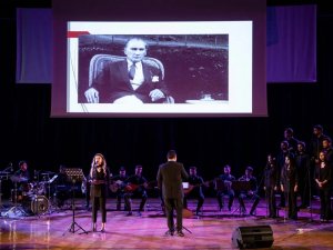 Ebyü’de 10 Kasım “Atatürk’ün Sevdiği Türküler” Konseri Verildi