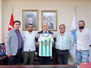 Kazanlı’daki Spor Tesisinde Resmi Müsabakalar Başlıyor