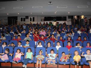 Alanya’da Sezonun İlk Çocuk Oyunu ‘Yağmur Taşı’ Gösterime Giriyor