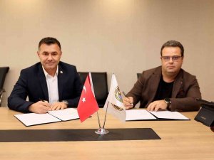 Alanya’da Budama Atıkları Gübreye Dönüşüyor