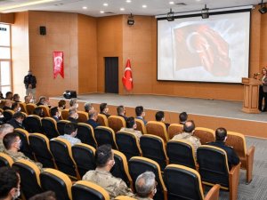 Van’da Düzensiz Göçle Mücadele Semineri Düzenlendi