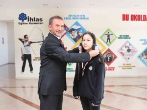 İ̇hlas Koleji’nden İkinci Çifte Dünya Şampiyonluğu