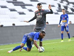 Beşiktaş Hazırlık Maçında 3 Golle Kazandı