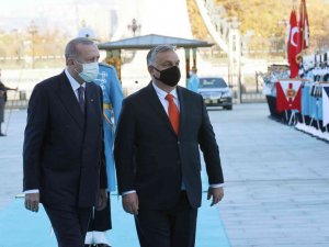 Cumhurbaşkanı Erdoğan, Macaristan Başbakanı Orban’ı Resmi Törenle Karşıladı