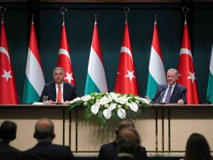 Cumhurbaşkanı Erdoğan: "Mülteci Krizinin Türkiye Tarafından Kaynaklandığını Söylemek Gerçekten Nankörlüktür"