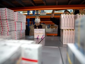 Ti̇tck Ekipleri İlaç Depoları Ve Eczaneleri Denetledi