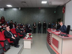 Beyazgül Öğrencilerle Bir Araya Geldi