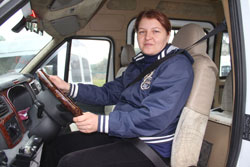 Giresun’un İlk ve Tek Bayan Dolmuş Şoförünü Görenler Gözlerine İnanamıyor